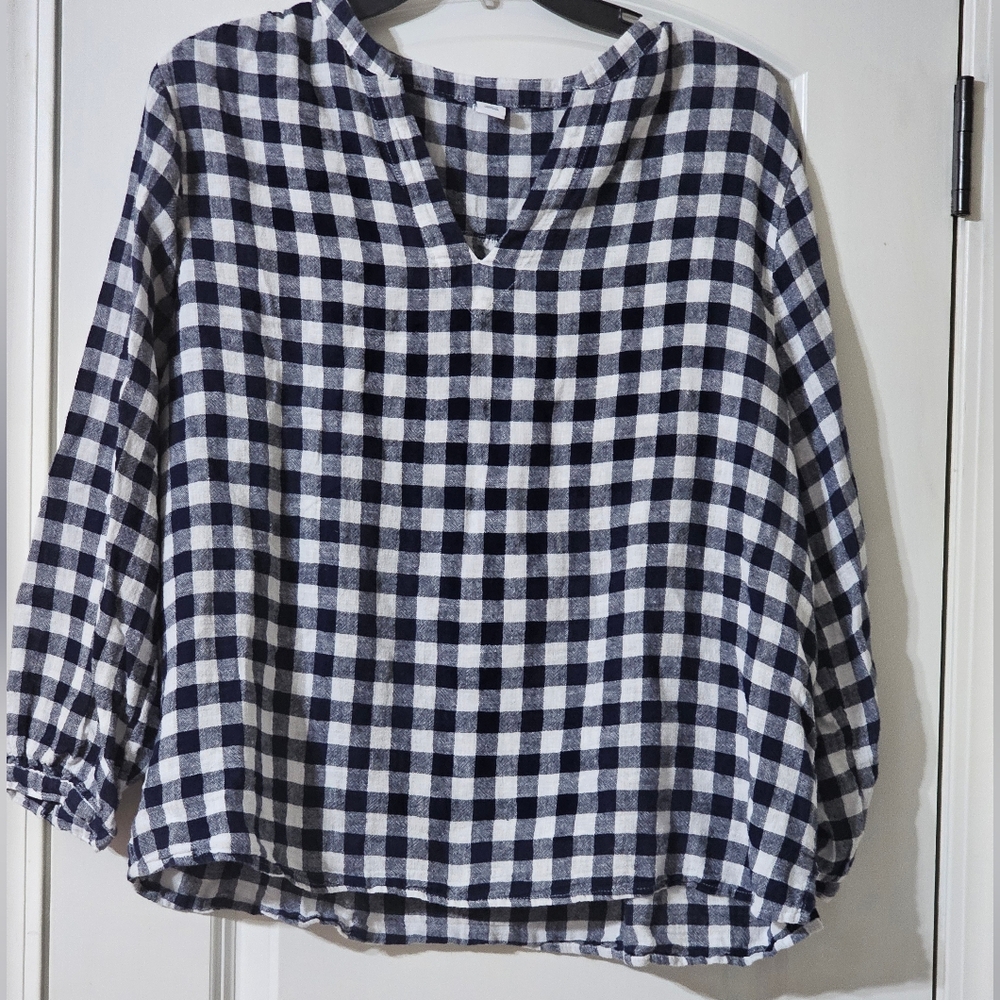 Old Navy Black and White Checkered Blouse